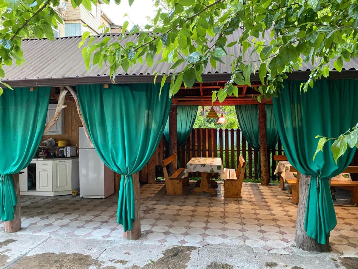 Sun Hotel Guest House Піцунда Екстер'єр фото